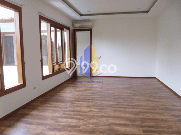 Disewakan Rumah Nyaman di Kemang LT 600m2 / LB 490m2 Kondisi Bagus Disewakan Rumah Nyaman di Kemang LT 600m2 / LB 490m2 Kondisi Bagus