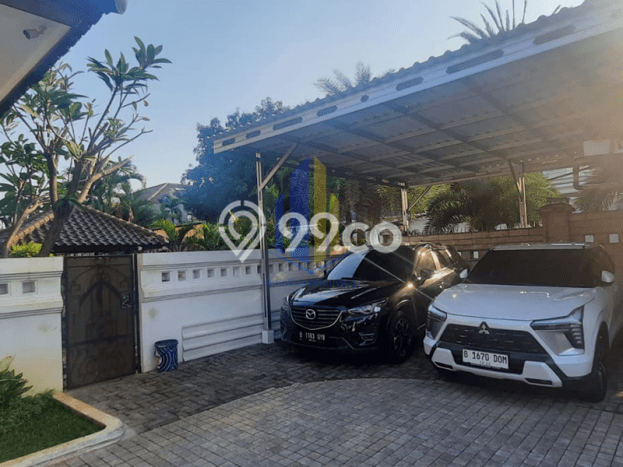 Rumah Bagus Disewakan di Pejaten, Jakarta Selatan LT 1150m2, LB 650m2 Rumah Bagus Disewakan di Pejaten, Jakarta Selatan LT 1150m2, LB 650m2