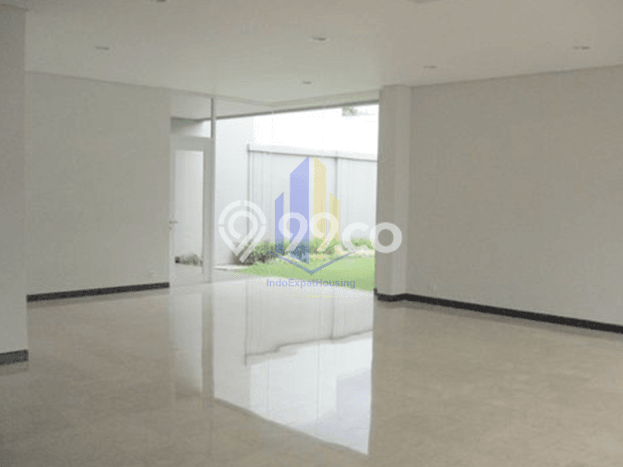 Disewakan Cepat Rumah Kondisi Baik di Area Cilandak, Jakarta Selatan Disewakan Cepat Rumah Kondisi Baik di Area Cilandak, Jakarta Selatan