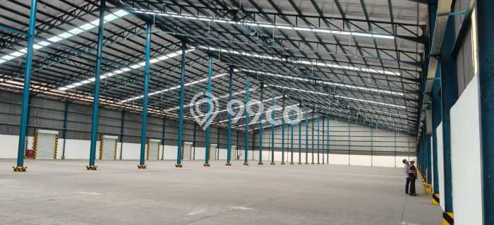 Unit Gudang Tersedia di Harapan Indah Spesifikasi LB 5472m2 Unit Gudang Tersedia di Harapan Indah Spesifikasi LB 5472m2