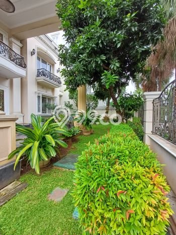 Rumah Elit Modern Tanpa Renovasi di Intercon Jakarta Barat Rumah Elit Modern Tanpa Renovasi di Intercon Jakarta Barat