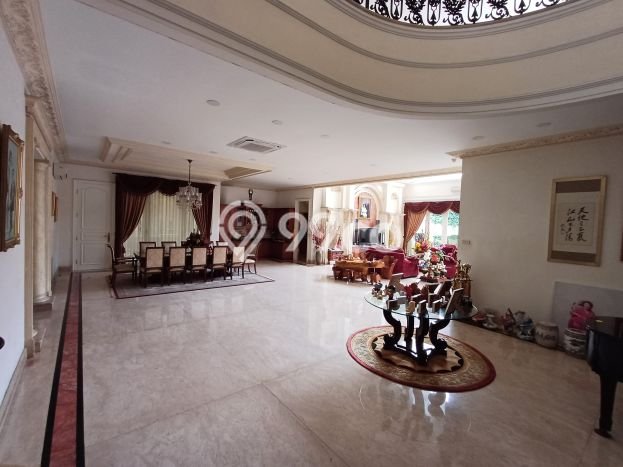 Rumah Elit Modern Tanpa Renovasi di Intercon Jakarta Barat Rumah Elit Modern Tanpa Renovasi di Intercon Jakarta Barat