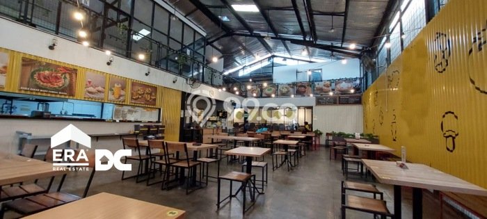 Unit Komersial Disewa Lokasi Semarang Tengah, Semarang Spesifikasi Luas Bangunan 330m2 Unit Komersial Disewa Lokasi Semarang Tengah, Semarang Spesifikasi Luas Bangunan 330m2