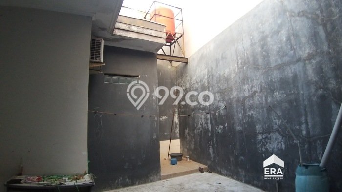 Siap Huni Hunian Elit 4 Kamar di Semarang Tengah Dekat ke Mana Saja Siap Huni Hunian Elit 4 Kamar di Semarang Tengah Dekat ke Mana Saja