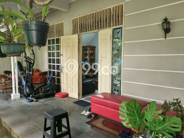 Rumah Elit LB 240m2 Siap Pakai Desain Elegan di Rempoa, Tangerang Selatan Rumah Elit LB 240m2 Siap Pakai Desain Elegan di Rempoa, Tangerang Selatan