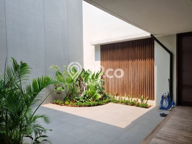 Rumah Luxury Modern Siap Huni di Bintaro Jakarta Selatan Rumah Luxury Modern Siap Huni di Bintaro Jakarta Selatan
