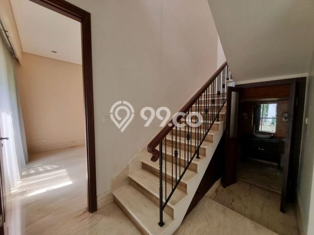 Rumah Kondisi Baik Disewakan di Ampera, Jakarta Selatan LT 300m2, LB 400m2 Rumah Kondisi Baik Disewakan di Ampera, Jakarta Selatan LT 300m2, LB 400m2