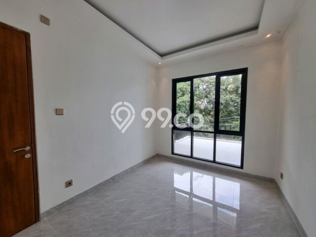 Hunian Elit LB 200m2 Siap Huni Desain Elegan di Graha Raya Bintaro, Tangerang Selatan Hunian Elit LB 200m2 Siap Huni Desain Elegan di Graha Raya Bintaro, Tangerang Selatan