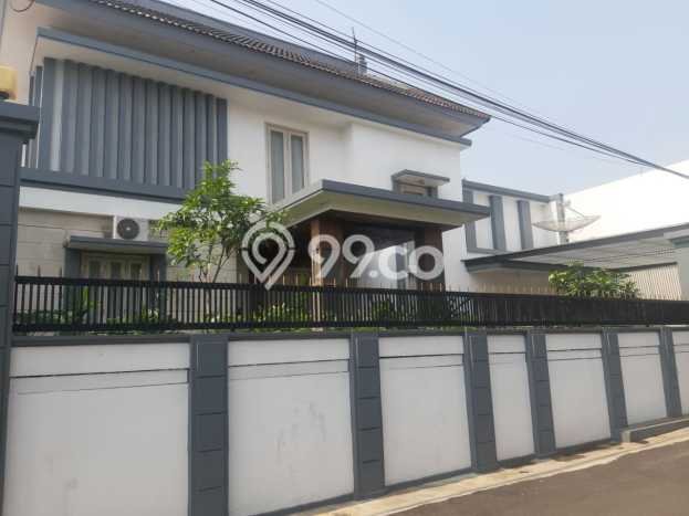 Hunian Mewah LB 300m2 Siap Huni Desain Elegan di Bintaro, Jakarta Selatan Hunian Mewah LB 300m2 Siap Huni Desain Elegan di Bintaro, Jakarta Selatan