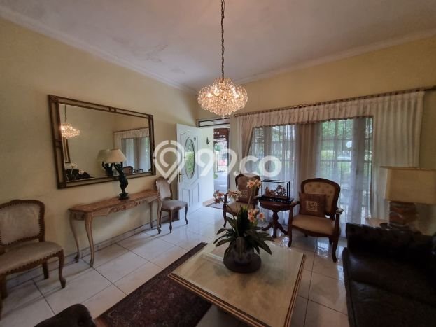 Rumah Luxury Modern Tanpa Renovasi di Pejaten Jakarta Selatan Rumah Luxury Modern Tanpa Renovasi di Pejaten Jakarta Selatan