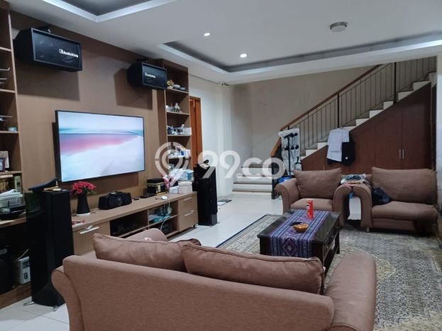 Hunian Mewah LB 450m2 Siap Pakai Desain Elegan di Bintaro, Tangerang Selatan Hunian Mewah LB 450m2 Siap Pakai Desain Elegan di Bintaro, Tangerang Selatan