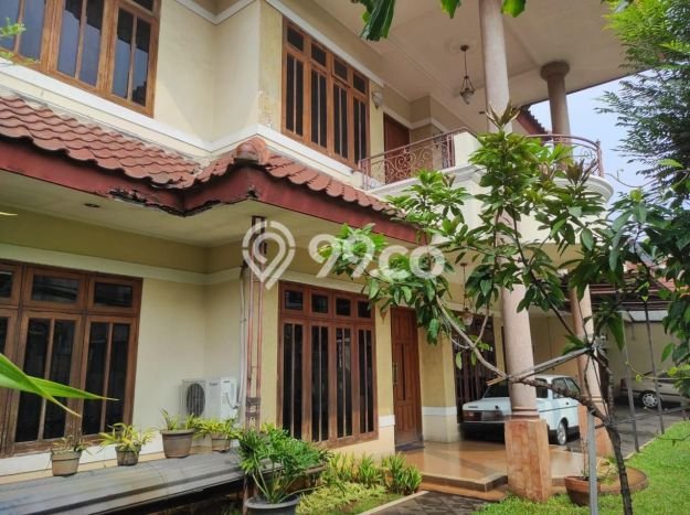 Hunian Mewah LB 400m2 Siap Pakai Desain Elegan di Pejaten, Jakarta Selatan Hunian Mewah LB 400m2 Siap Pakai Desain Elegan di Pejaten, Jakarta Selatan