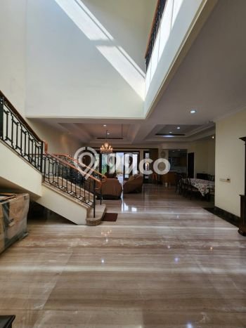 Hunian Eksklusif Siap Huni LT 395m2 di Menteng, Jakarta Pusat Hunian Eksklusif Siap Huni LT 395m2 di Menteng, Jakarta Pusat