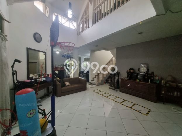 Rumah Elit LB 240m2 Siap Pakai Desain Elegan di Rempoa, Tangerang Selatan Rumah Elit LB 240m2 Siap Pakai Desain Elegan di Rempoa, Tangerang Selatan