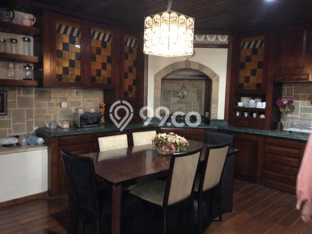 Rumah Elit Modern Tanpa Renovasi di Cinere Jakarta Selatan Rumah Elit Modern Tanpa Renovasi di Cinere Jakarta Selatan