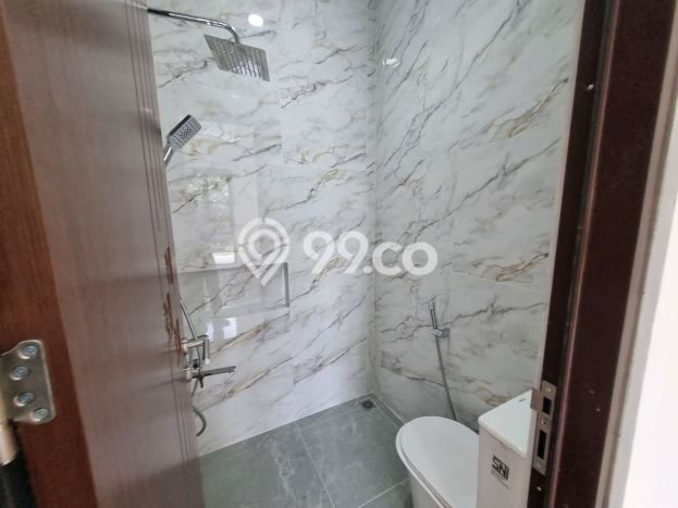 Hunian Elit LB 200m2 Siap Huni Desain Elegan di Graha Raya Bintaro, Tangerang Selatan Hunian Elit LB 200m2 Siap Huni Desain Elegan di Graha Raya Bintaro, Tangerang Selatan