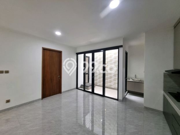 Hunian Elit LB 200m2 Siap Huni Desain Elegan di Graha Raya Bintaro, Tangerang Selatan Hunian Elit LB 200m2 Siap Huni Desain Elegan di Graha Raya Bintaro, Tangerang Selatan