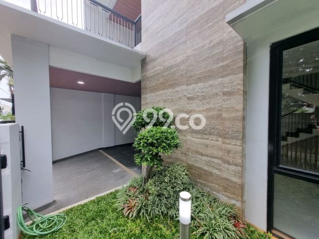 Hunian Elit LB 200m2 Siap Huni Desain Elegan di Graha Raya Bintaro, Tangerang Selatan Hunian Elit LB 200m2 Siap Huni Desain Elegan di Graha Raya Bintaro, Tangerang Selatan