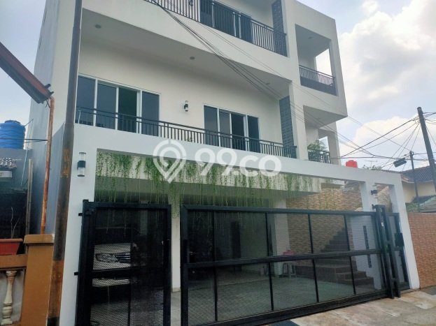 For Sale! Luxury House LT 240m2 Desain Modern di Jatibening For Sale! Luxury House LT 240m2 Desain Modern di Jatibening