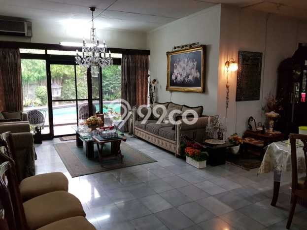 Rumah Luxury Modern Tanpa Renovasi di Kemang Jakarta Selatan Rumah Luxury Modern Tanpa Renovasi di Kemang Jakarta Selatan