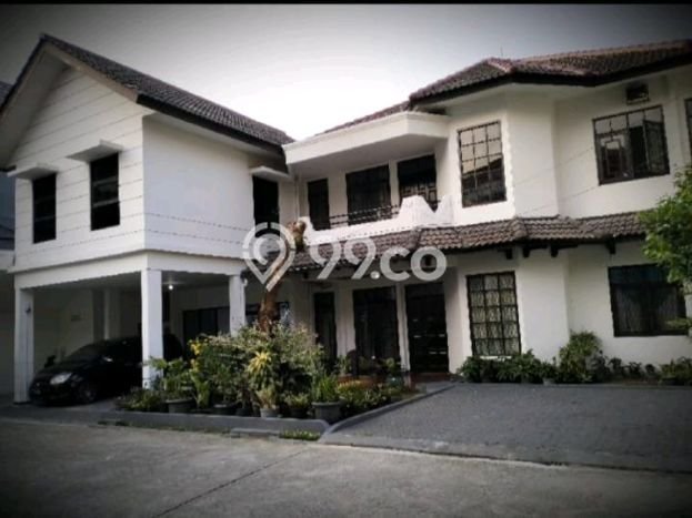 Rumah Luxury Modern Siap Huni di Pondok Labu Jakarta Selatan Rumah Luxury Modern Siap Huni di Pondok Labu Jakarta Selatan