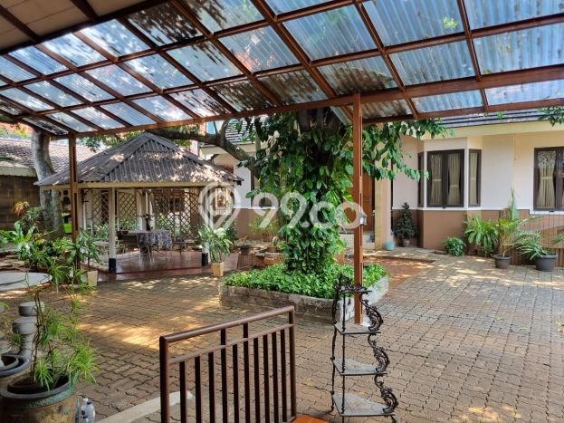 Hunian Elit LB 700m2 Siap Huni Desain Elegan di Pondok Indah, Jakarta Selatan Hunian Elit LB 700m2 Siap Huni Desain Elegan di Pondok Indah, Jakarta Selatan
