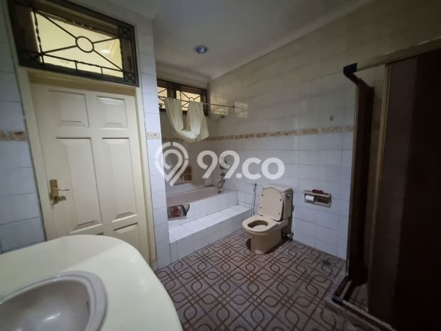 Jual Rumah Mewah Elegan Dengan View Cantik di Bintaro, Jakarta Selatan Jual Rumah Mewah Elegan Dengan View Cantik di Bintaro, Jakarta Selatan