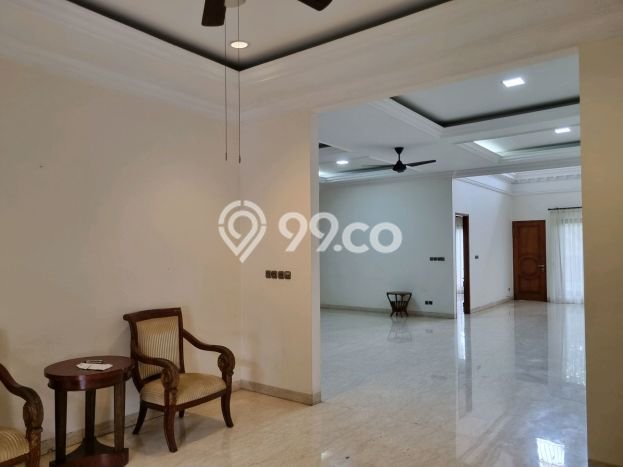 Hunian Mewah LB 600m2 Siap Pakai Desain Elegan di Pejaten, Jakarta Selatan Hunian Mewah LB 600m2 Siap Pakai Desain Elegan di Pejaten, Jakarta Selatan