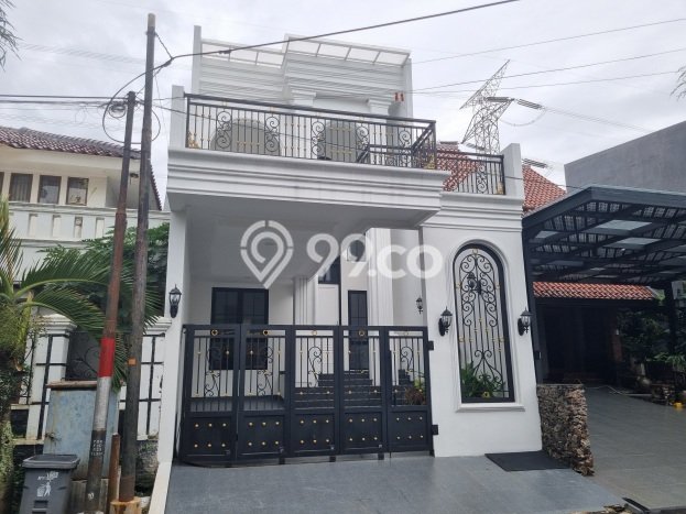 Ready to Use! Luxury House LT 215m2 Desain Elegan di Bintaro Ready to Use! Luxury House LT 215m2 Desain Elegan di Bintaro