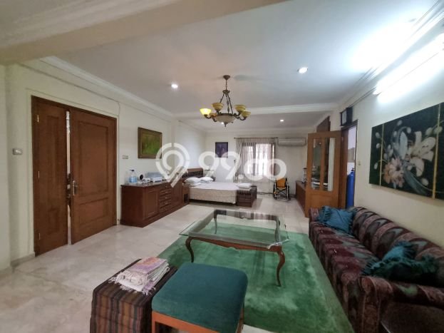 Rumah Luxury Modern Tanpa Renovasi di Pondok Indah Jakarta Selatan Rumah Luxury Modern Tanpa Renovasi di Pondok Indah Jakarta Selatan