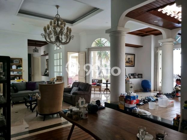 Rumah Elit Modern Tanpa Renovasi di Cinere Jakarta Selatan Rumah Elit Modern Tanpa Renovasi di Cinere Jakarta Selatan