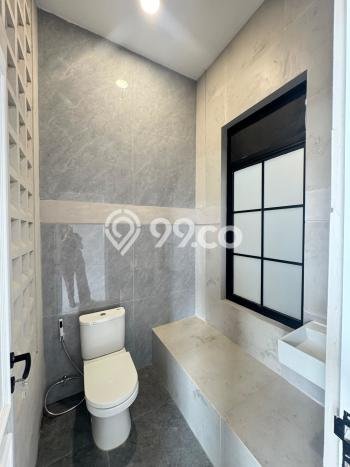 Dijual Hunian Rumah Nyaman 4 Kamar di Lippo Karawaci, Tangerang Dijual Hunian Rumah Nyaman 4 Kamar di Lippo Karawaci, Tangerang