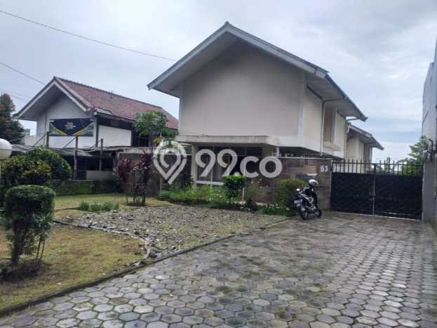 Rumah Elit LB 280m2 Siap Pakai Desain Elegan di Dago, Bandung Rumah Elit LB 280m2 Siap Pakai Desain Elegan di Dago, Bandung
