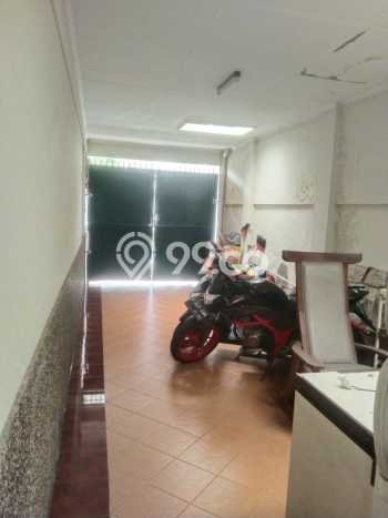 DIJUAL CEPAT! Rumah Siap Huni Area Strategis , LT 392m2m² LB 200m2m² DIJUAL CEPAT! Rumah Siap Huni Area Strategis , LT 392m2m² LB 200m2m²