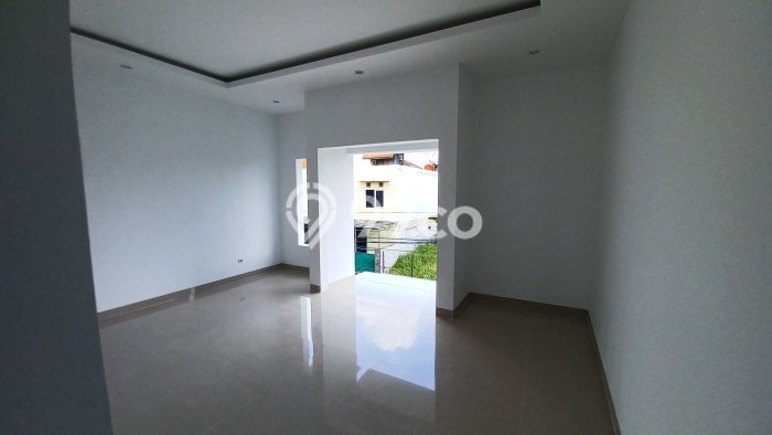 Rumah di Buah Batu, Bandung, LT 110m² LB 150m² Rumah di Buah Batu, Bandung, LT 110m² LB 150m²