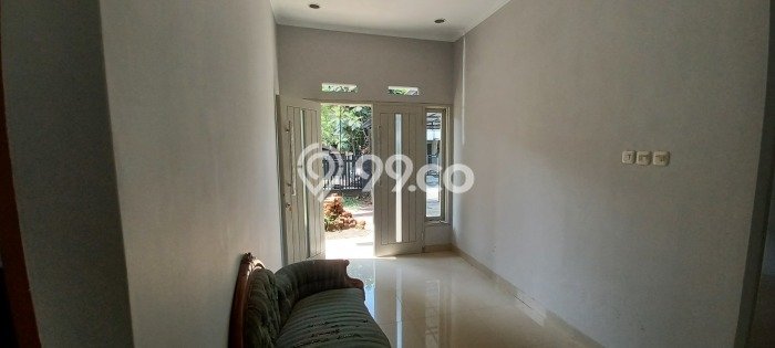 Rumah Lokasi Strategis di Buah Batu, Bandung, Luas 173m² Bangunan 220m² Rumah Lokasi Strategis di Buah Batu, Bandung, Luas 173m² Bangunan 220m²