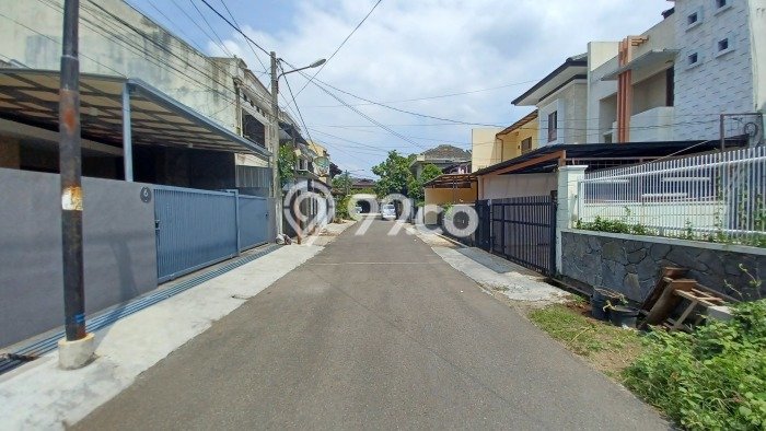 JUAL CEPAT! Rumah Ready Stock Lokasi Premium Turangga, Luas 126m² LB 160m² JUAL CEPAT! Rumah Ready Stock Lokasi Premium Turangga, Luas 126m² LB 160m²