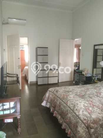 DIJUAL CEPAT! Rumah Siap Huni Area Strategis , LT 392m2m² LB 200m2m² DIJUAL CEPAT! Rumah Siap Huni Area Strategis , LT 392m2m² LB 200m2m²