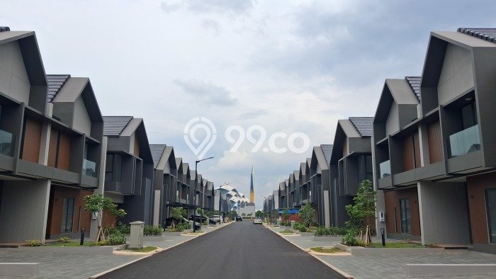 LISTING BARU! Rumah Strategis di Gedebage, LT 120m2m² Bangunan 135m2m² LISTING BARU! Rumah Strategis di Gedebage, LT 120m2m² Bangunan 135m2m²