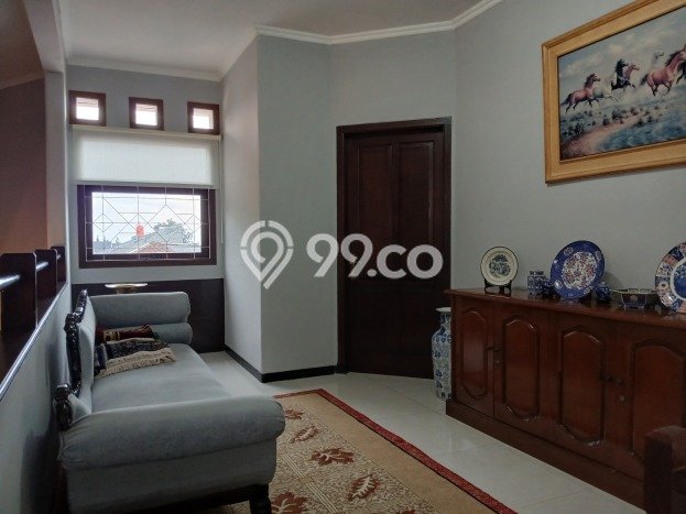 Rumah kawasan Setiabudi, Bandung, Luas 120m² Bangunan 200m² Rumah kawasan Setiabudi, Bandung, Luas 120m² Bangunan 200m²