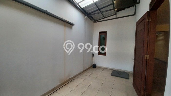 Jual Rumah Bagus Siap Huni LB 150m2 di Batununggal, Bandung Jual Rumah Bagus Siap Huni LB 150m2 di Batununggal, Bandung