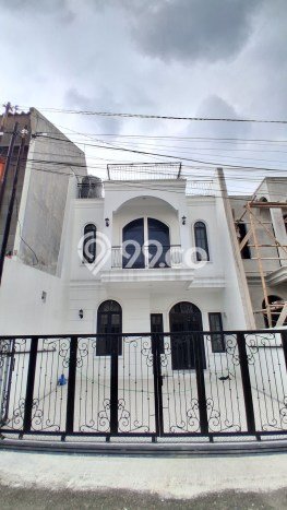 Rumah Modern 4 KT di BKR Bandung Unfurnished Rumah Modern 4 KT di BKR Bandung Unfurnished