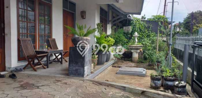 Rumah Luxury Modern Siap Huni di BKR Bandung Rumah Luxury Modern Siap Huni di BKR Bandung