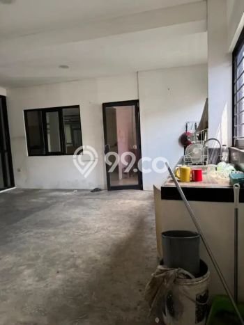 Ruko Disewa di Bandung dengan LB 300m2 Area Komersial Ramai Ruko Disewa di Bandung dengan LB 300m2 Area Komersial Ramai