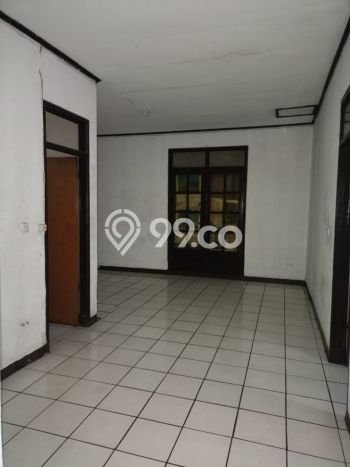 Disewakan! Rumah 3 Kamar Tidur &
1 Kamar Mandi di Turangga, Bandung Disewakan! Rumah 3 Kamar Tidur &
1 Kamar Mandi di Turangga, Bandung