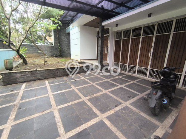 Rumah Bagus Siap Huni Di Batununggal Luas 400m2 Lokasi Strategis Rumah Bagus Siap Huni Di Batununggal Luas 400m2 Lokasi Strategis