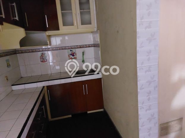Ruko Dijual di Karawaci Tangerang dengan LB 360m2 Ruko Dijual di Karawaci Tangerang dengan LB 360m2