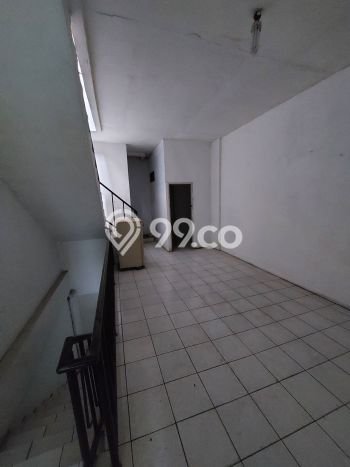 Unit Ruko Dijual di Jakarta Barat LT 60m2 & LB 280m2 Unit Ruko Dijual di Jakarta Barat LT 60m2 & LB 280m2
