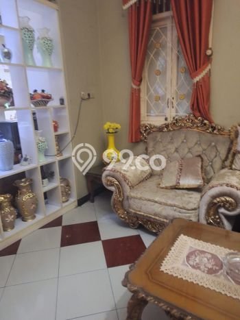 Hunian Cantik Modern Lb 400m2 di Karawaci, Tangerang Hunian Cantik Modern Lb 400m2 di Karawaci, Tangerang