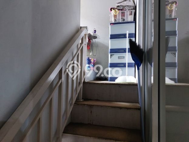Hunian Elit LB 225m2 Siap Pakai Desain Elegan di Pondok Pinang, Jakarta Selatan Hunian Elit LB 225m2 Siap Pakai Desain Elegan di Pondok Pinang, Jakarta Selatan